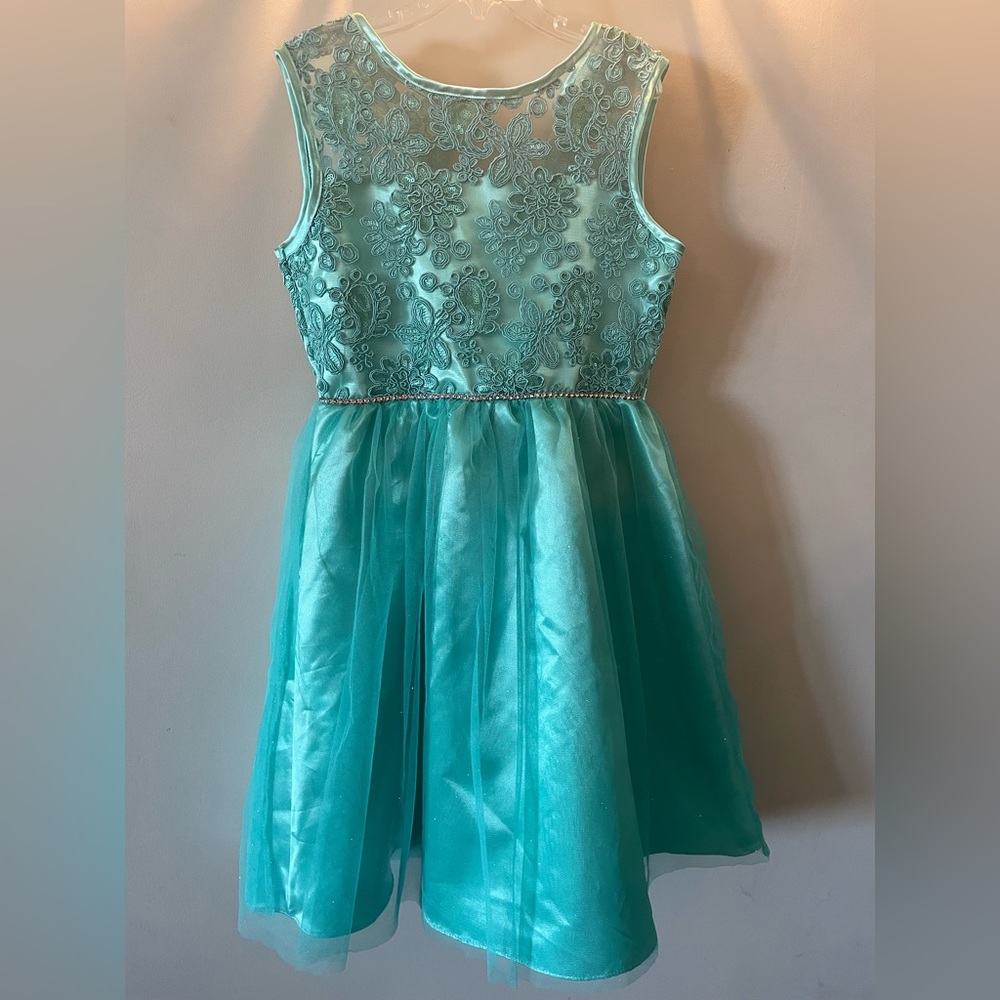 $157.00 Bloomingdale’s Princess Tiffany Dress 10